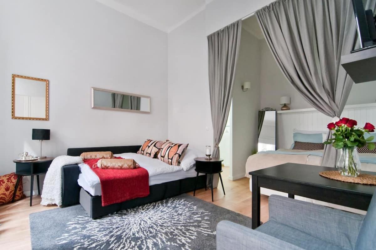 ⍟Luxurious And Bright⍟ 5 Min Walk To City Center Apartamento Viena Exterior foto
