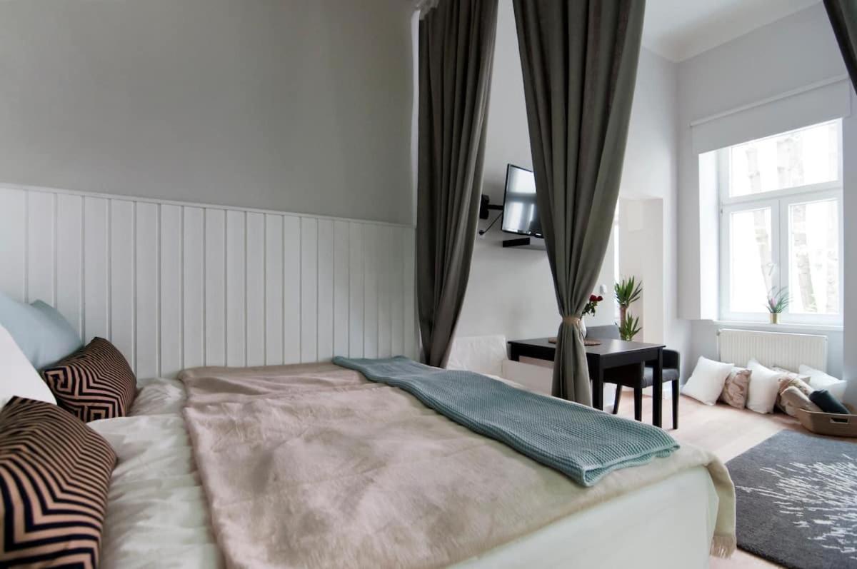 ⍟Luxurious And Bright⍟ 5 Min Walk To City Center Apartamento Viena Exterior foto