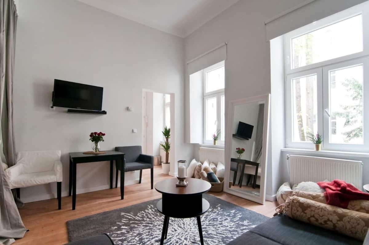 ⍟Luxurious And Bright⍟ 5 Min Walk To City Center Apartamento Viena Exterior foto