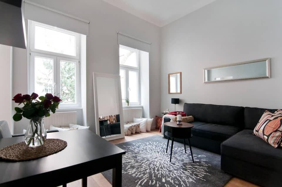 ⍟Luxurious And Bright⍟ 5 Min Walk To City Center Apartamento Viena Exterior foto