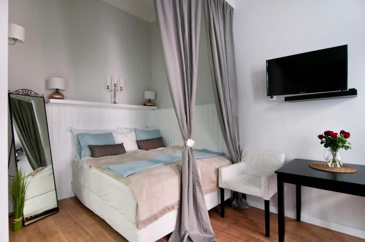 ⍟Luxurious And Bright⍟ 5 Min Walk To City Center Apartamento Viena Exterior foto