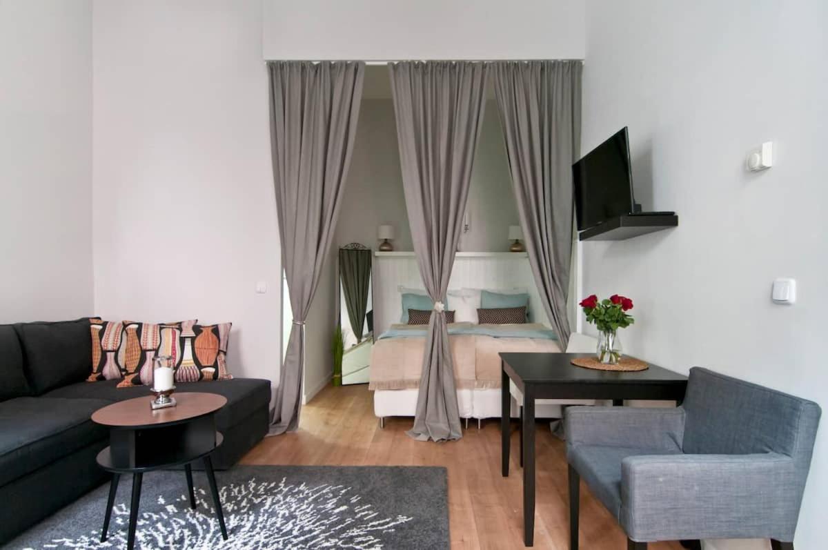 ⍟Luxurious And Bright⍟ 5 Min Walk To City Center Apartamento Viena Exterior foto