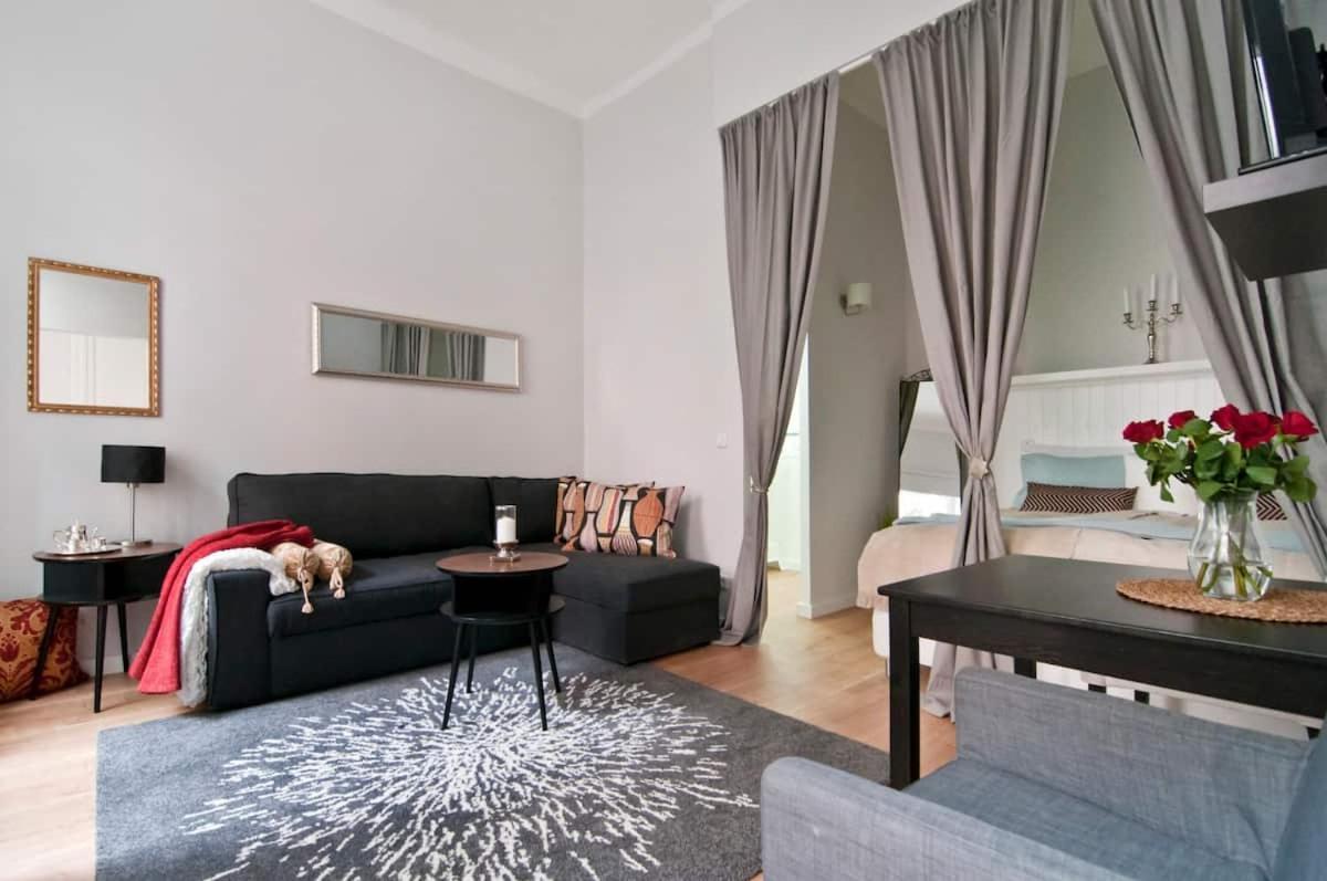 ⍟Luxurious And Bright⍟ 5 Min Walk To City Center Apartamento Viena Exterior foto